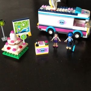 Heart Lake News Van 41056